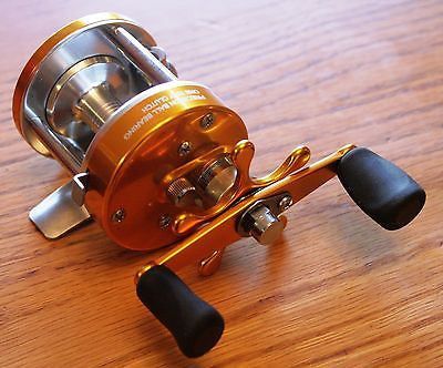 GOLD CL25 Crappie Sunfish Baitcast Fishing Reel Ice Walleye Pike Crappie