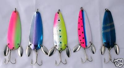Hagen 5 Deluxe Foil Fishing Spoons 4 1/2 Inch Pike Muskie Musky 1.25 oz  Eagle Claw Hooks Assorted Colors & Foiled Fishing Spoons Lures Rainbow,  Five